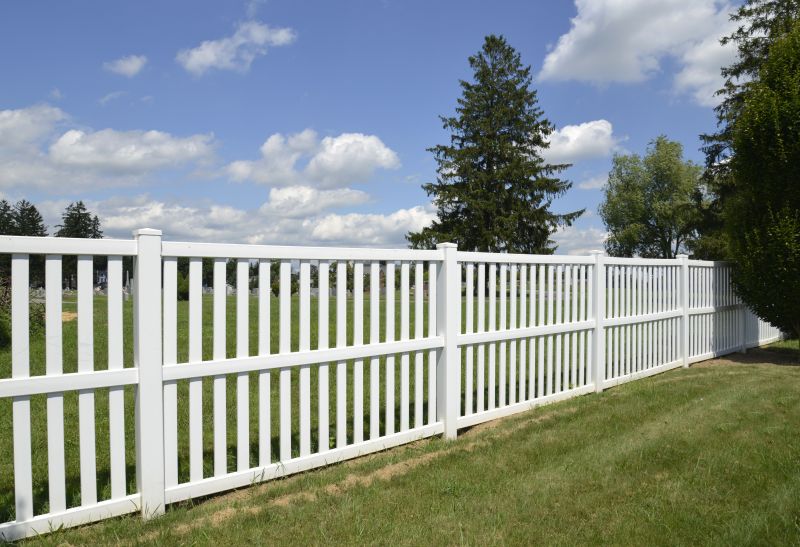 Vinyl Fence Construction
